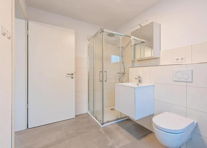 Bergstrasse 2 Pax Neu Parkplatz * Heppenheim (Bergstrasse)